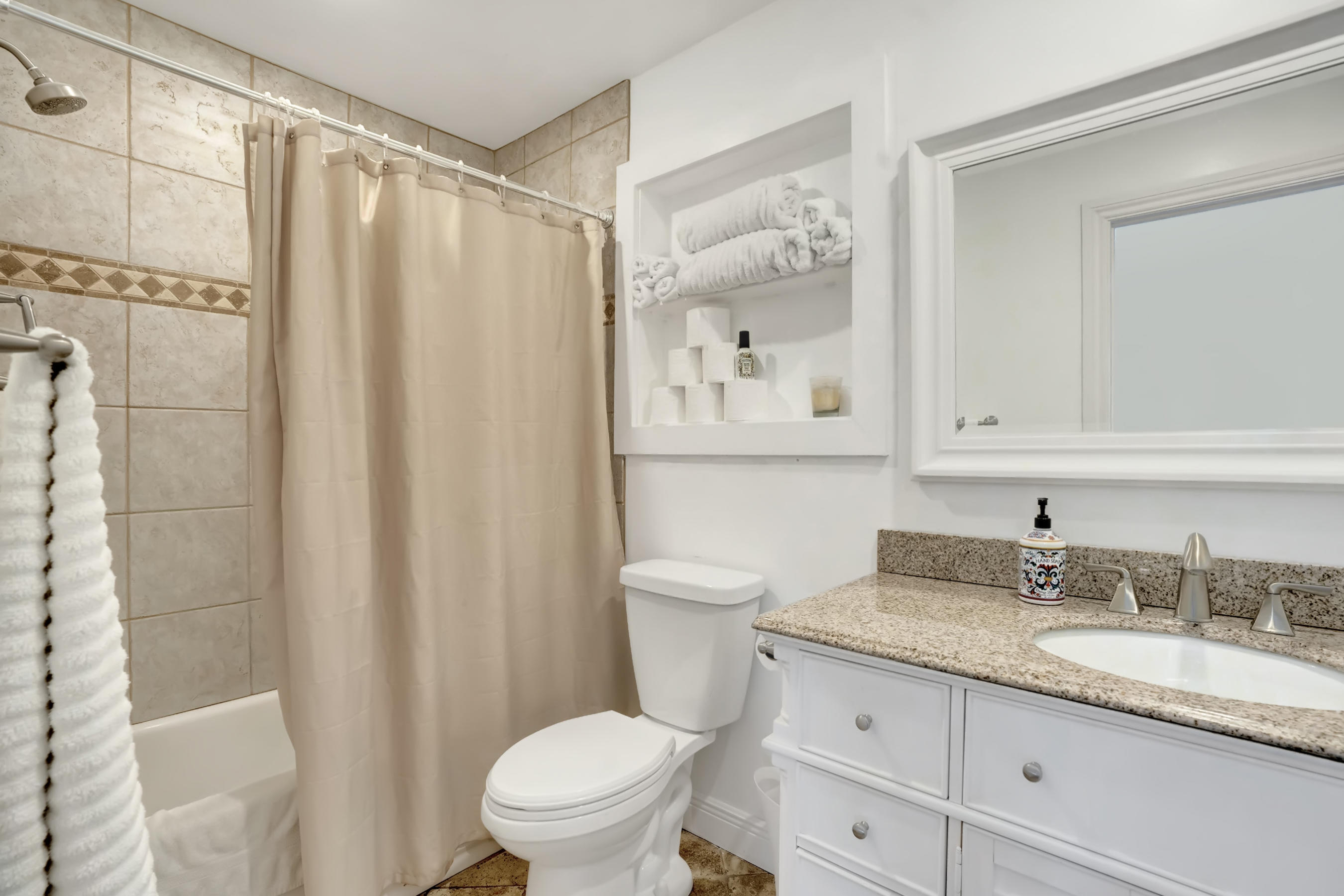 701 West Royal Palm Road Boca Raton, FL 33486 - Photo 8 of 28 Master Bath