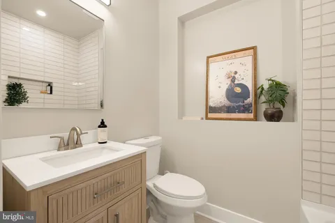 $850,000 | 1128 Morse Street Northeast, Unit 1, Washington, DC 20002