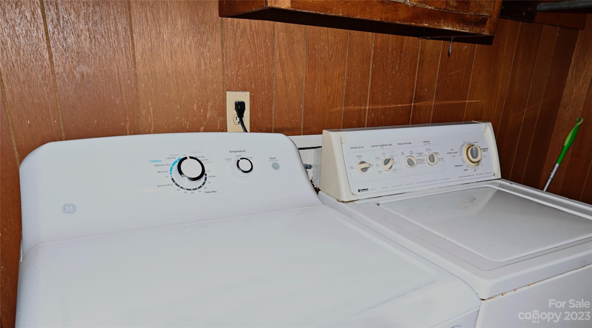 336 Mt Tabor Church Road Union, SC 29379 - Photo 13 of 37 a utility room with dryer and washer