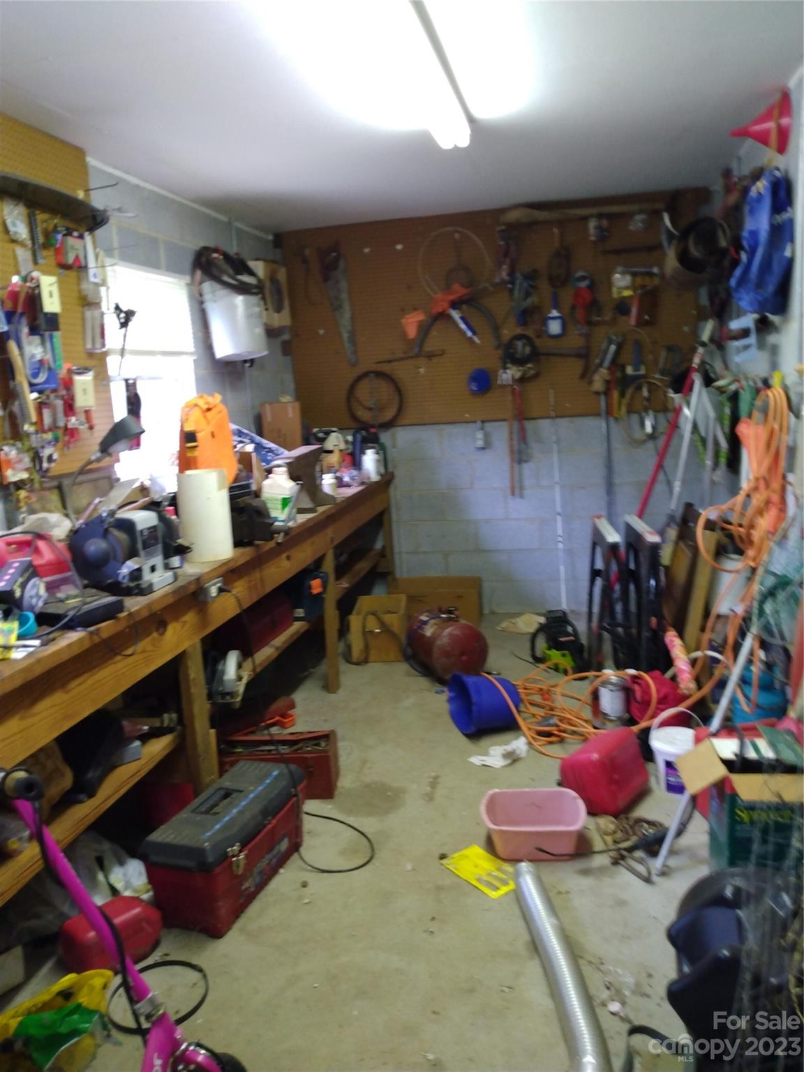 336 Mt Tabor Church Road Union, SC 29379 - Photo 35 of 37 a room with lots of stuff and toys