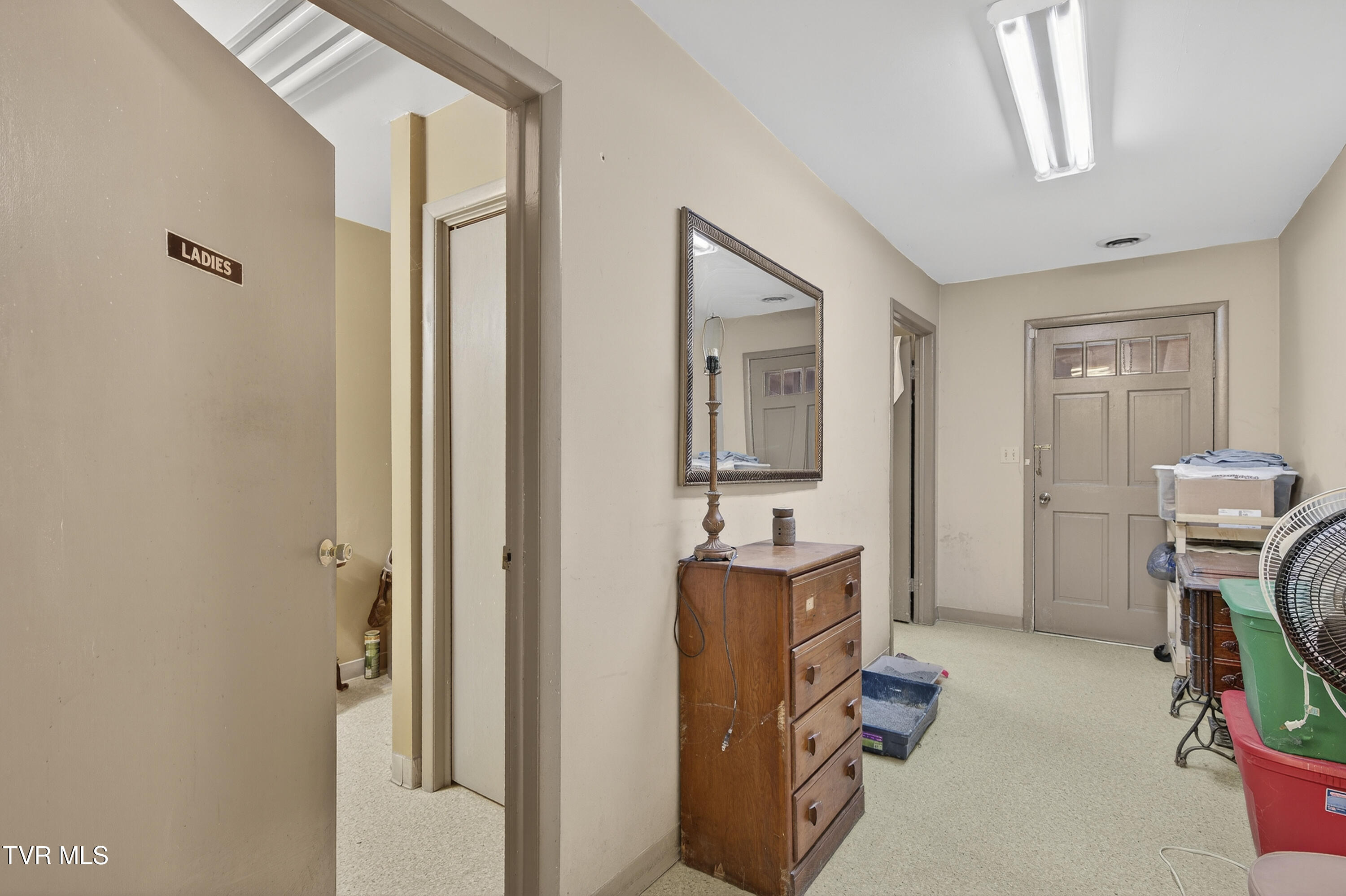 302 Front Street Southwest Abingdon, VA 24210 - Photo 15 of 41 302-Front-St-Abingdon-VA Matt-Smith-Real