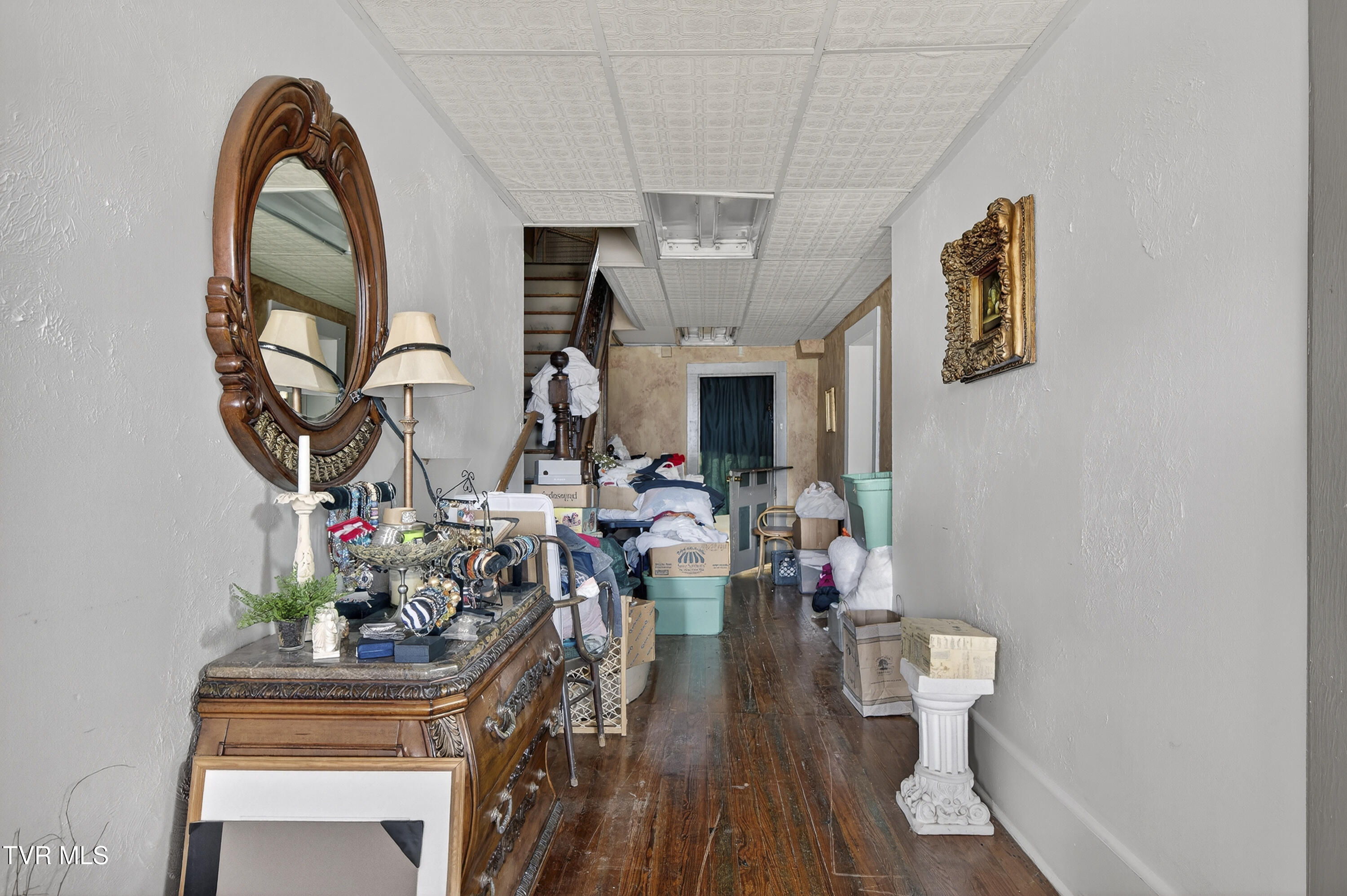 302 Front Street Southwest Abingdon, VA 24210 - Photo 18 of 41 302-Front-St-Abingdon-VA Matt-Smith-Real