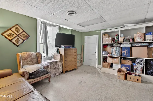 $379,000 | 302 Front Street Southwest, Abingdon, VA 24210