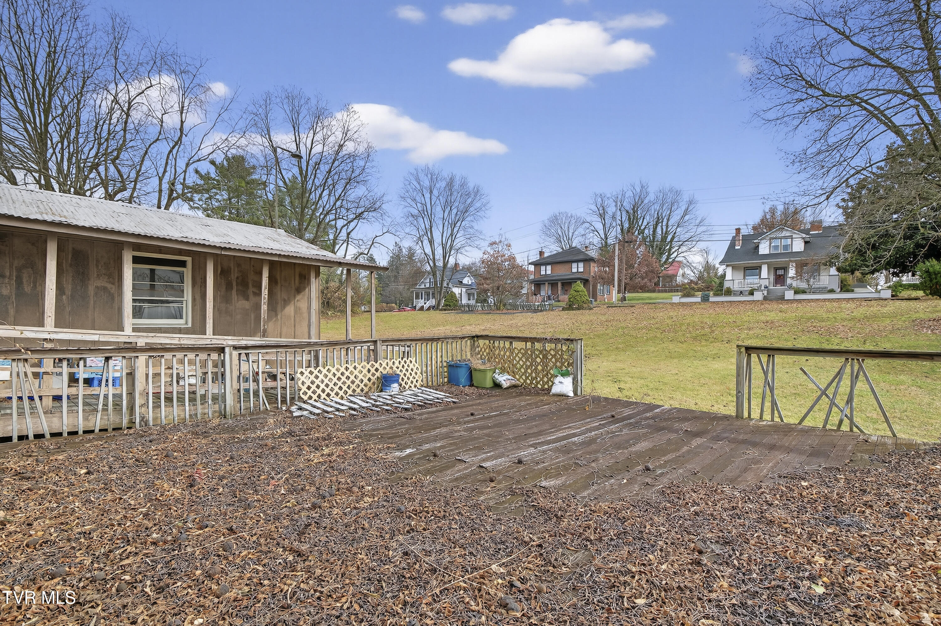 302 Front Street Southwest Abingdon, VA 24210 - Photo 34 of 41 302-Front-St-Abingdon-VA Matt-Smith-Real