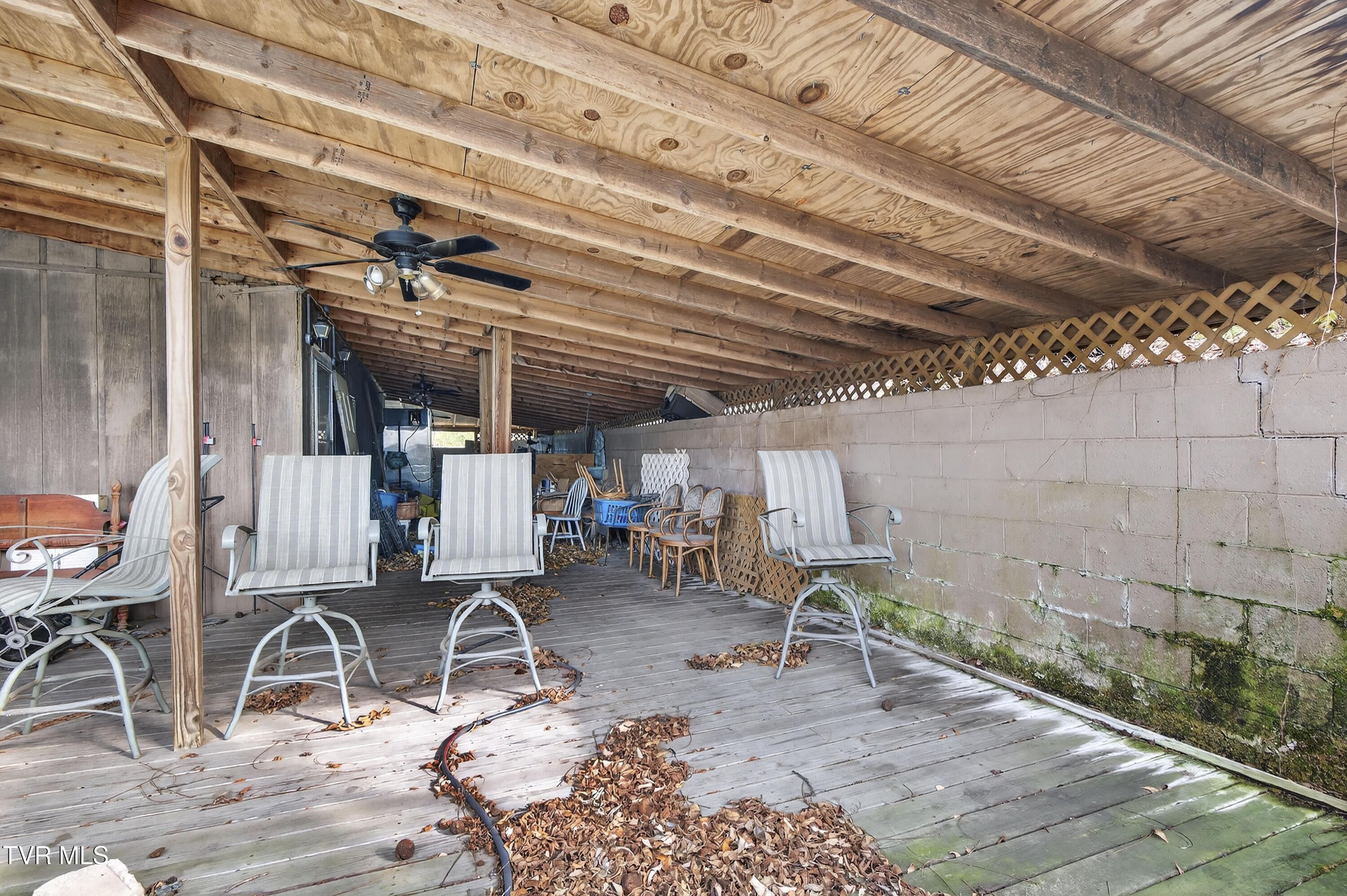 302 Front Street Southwest Abingdon, VA 24210 - Photo 35 of 41 302-Front-St-Abingdon-VA Matt-Smith-Real