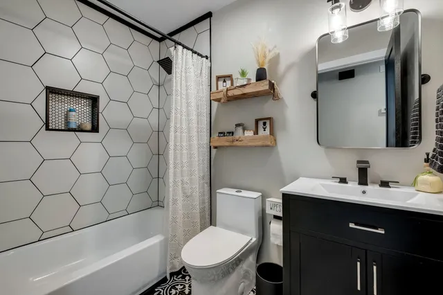 $3,200 | 6605 Donerail Trail, Tallahassee, FL 32309