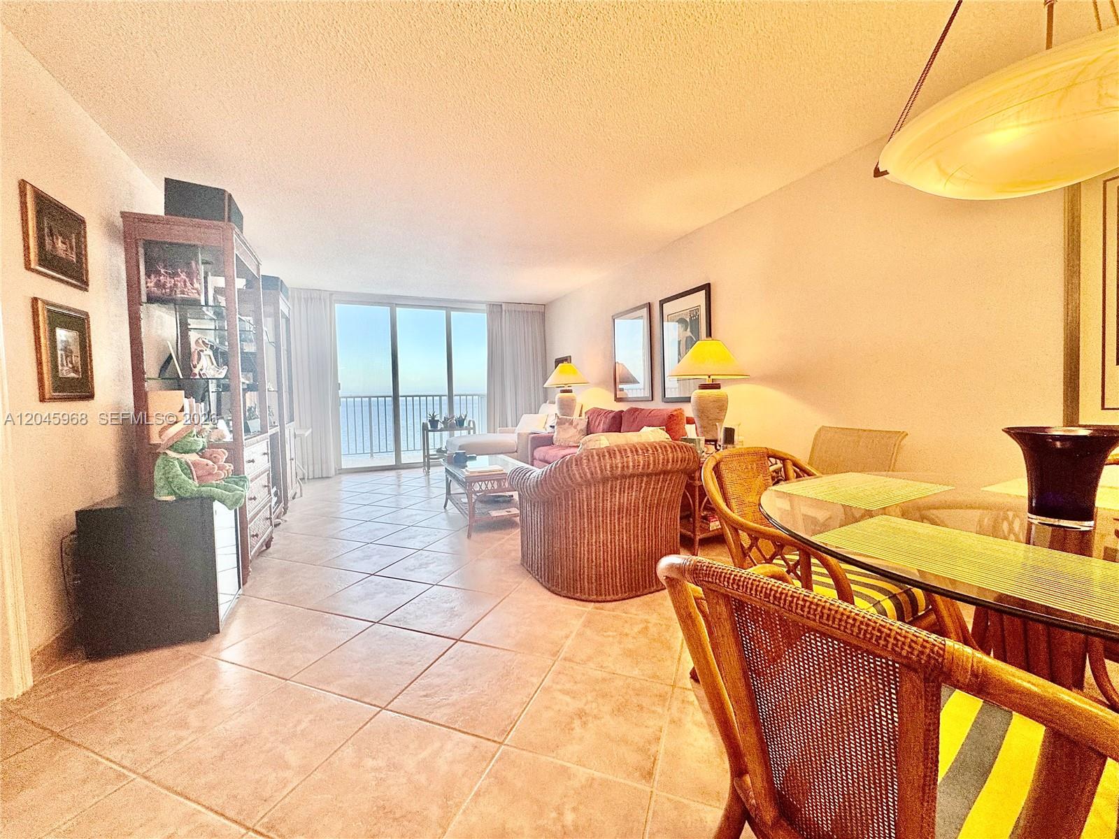 400 North Surf Road, Unit RGB Hollywood, FL 33019 - Photo 8 of 20 SPACIOUS