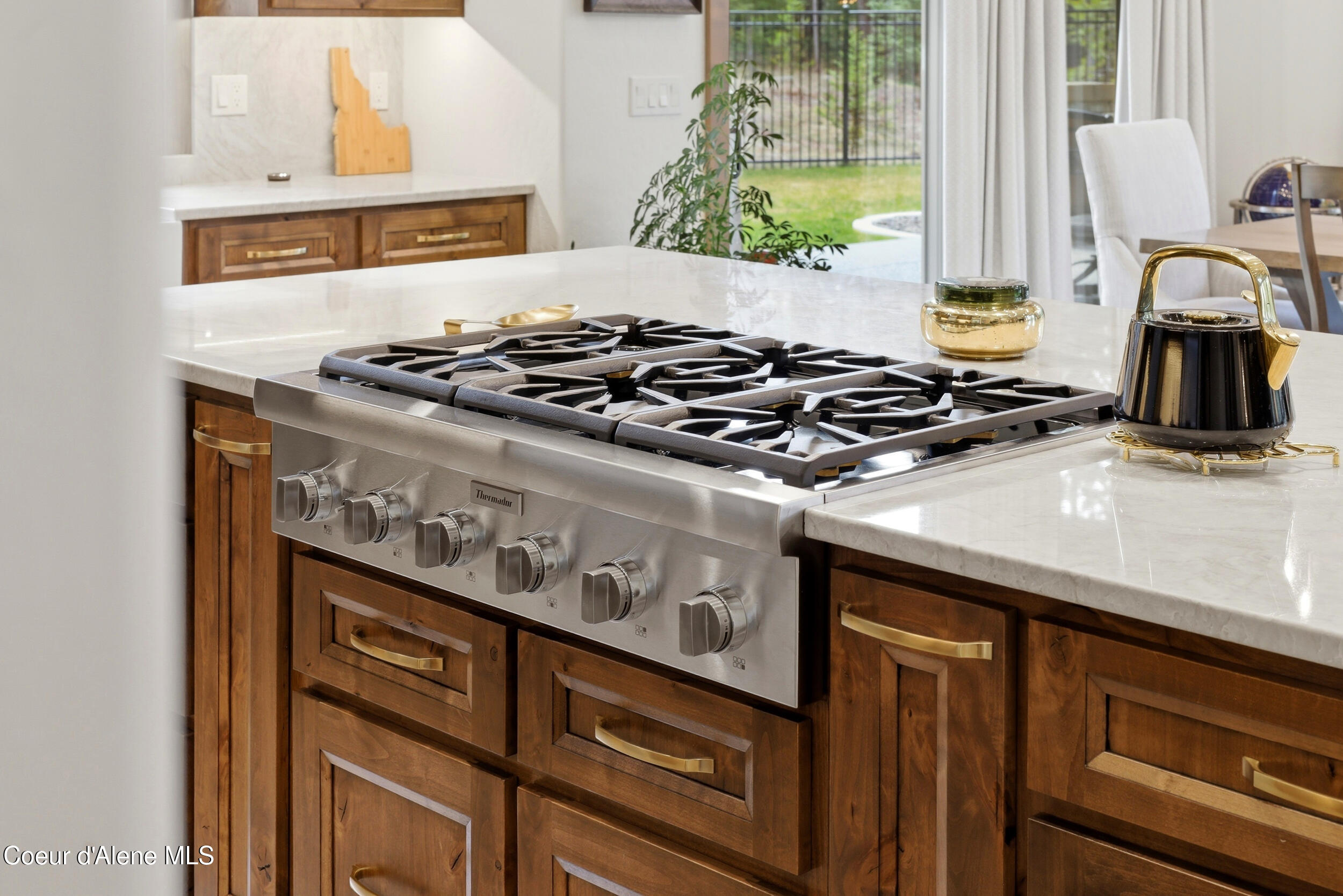 2117 East Amulet Circle Rathdrum, ID 83858 - Photo 13 of 89 Gas Range