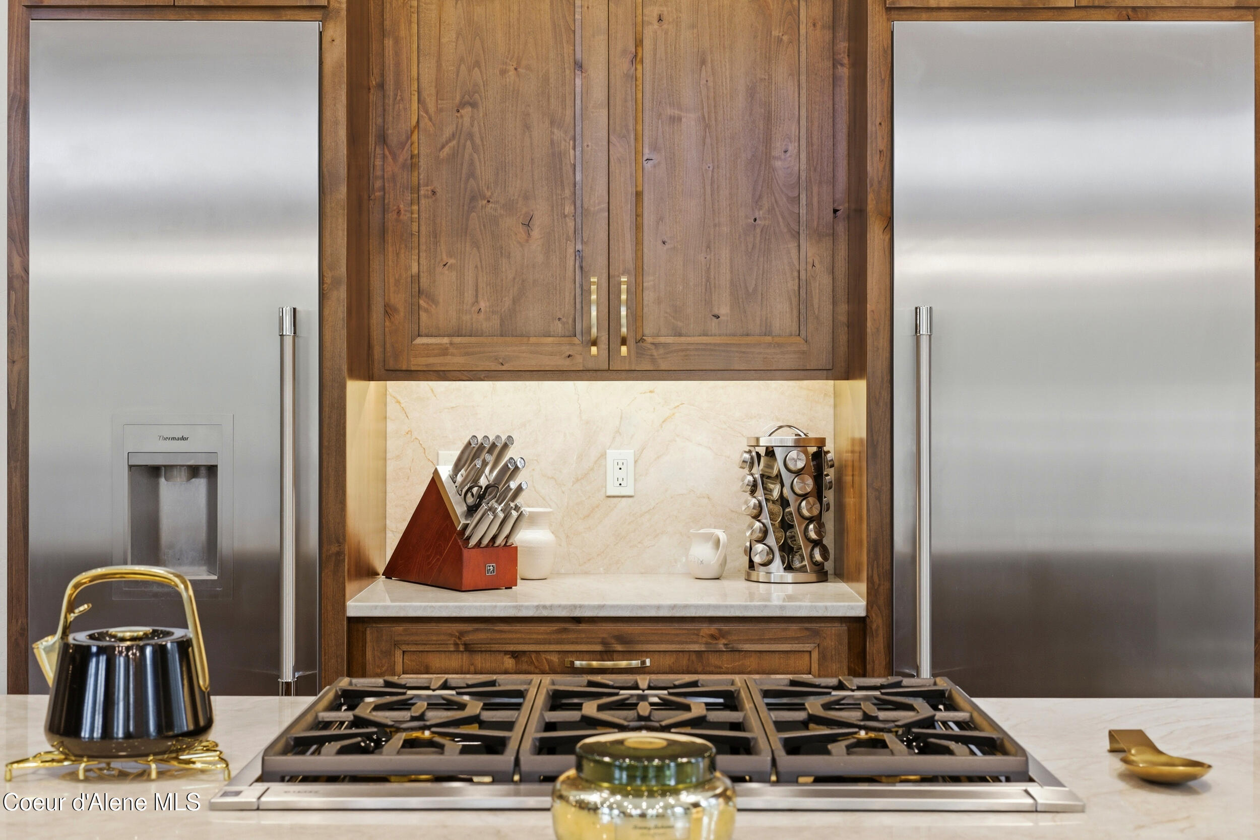 2117 East Amulet Circle Rathdrum, ID 83858 - Photo 16 of 89 Gas Range in the Island