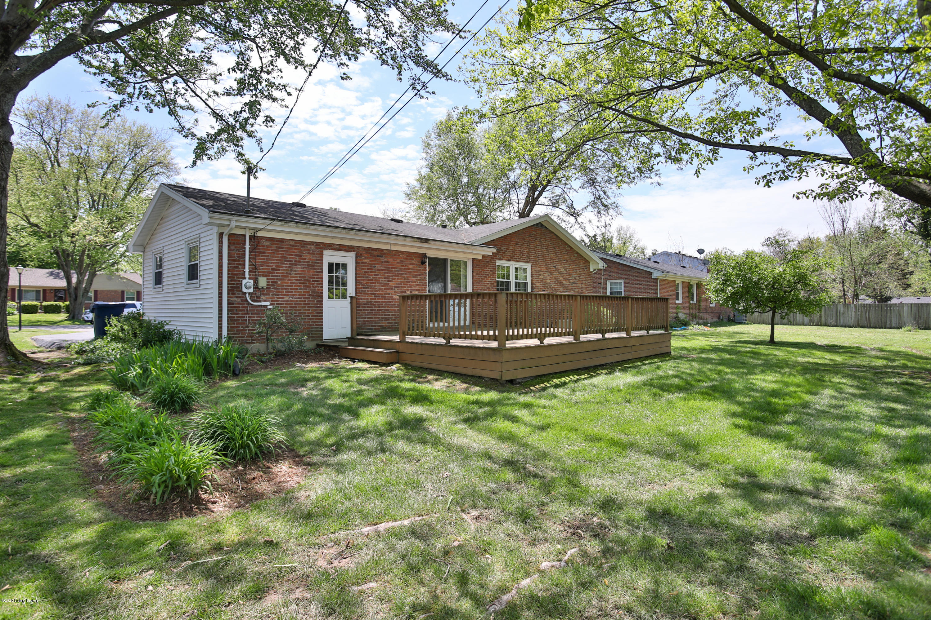 10209 Afton Road Louisville, KY 40223 - Photo 30 of 37 FA77A298-6ED7-4BAF-911C-790A21222C7E