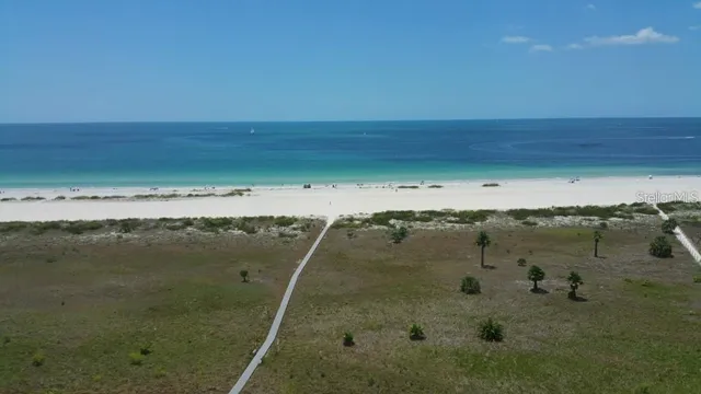 a view of a tennis court