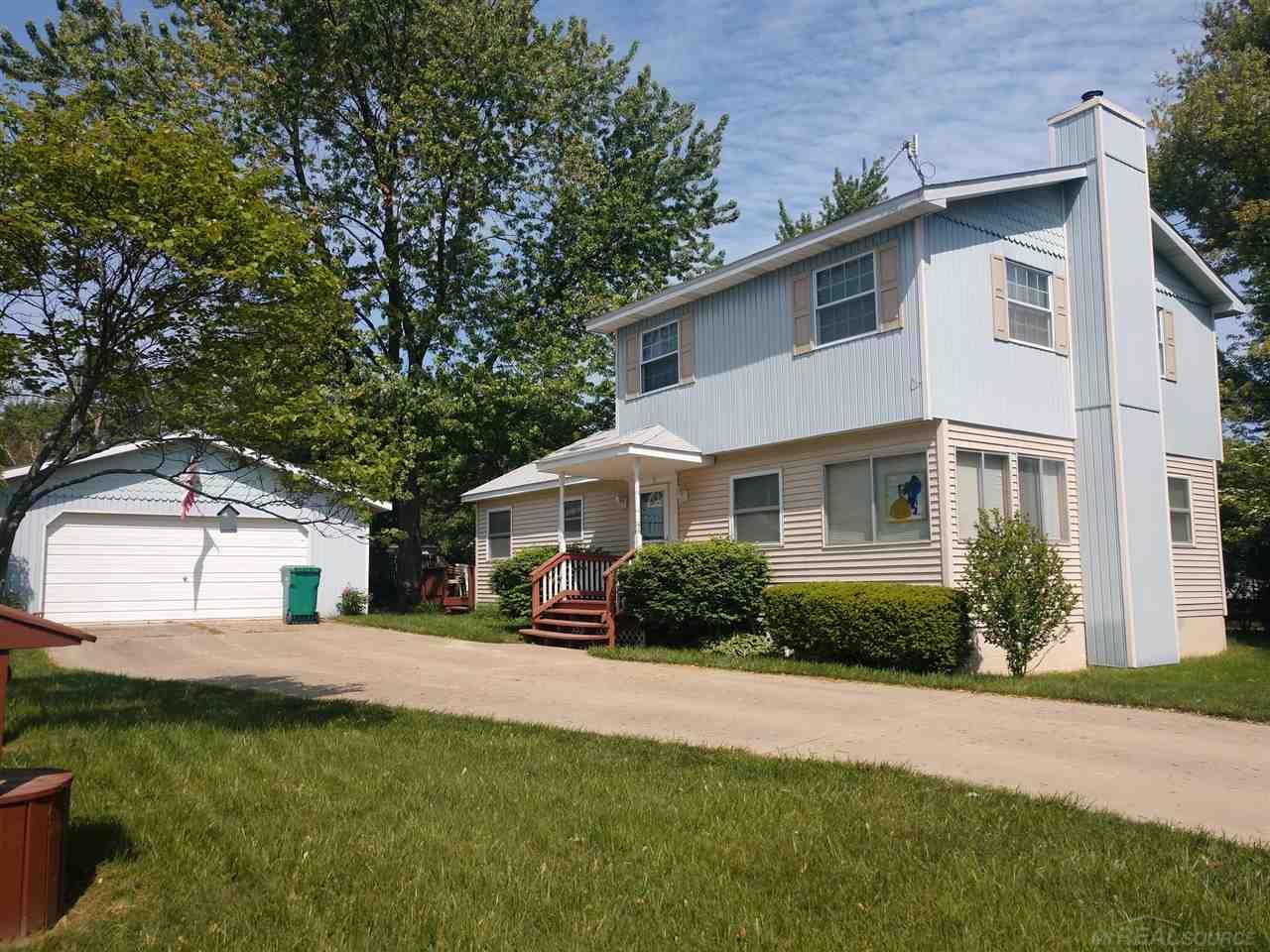7290 Longfellow Road Lexington, MI 48450 - Photo 1 of 28