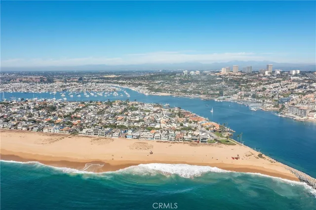 $8,000 | 216 Collins Avenue, Newport Beach, CA 92662