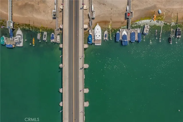 $8,000 | 216 Collins Avenue, Newport Beach, CA 92662