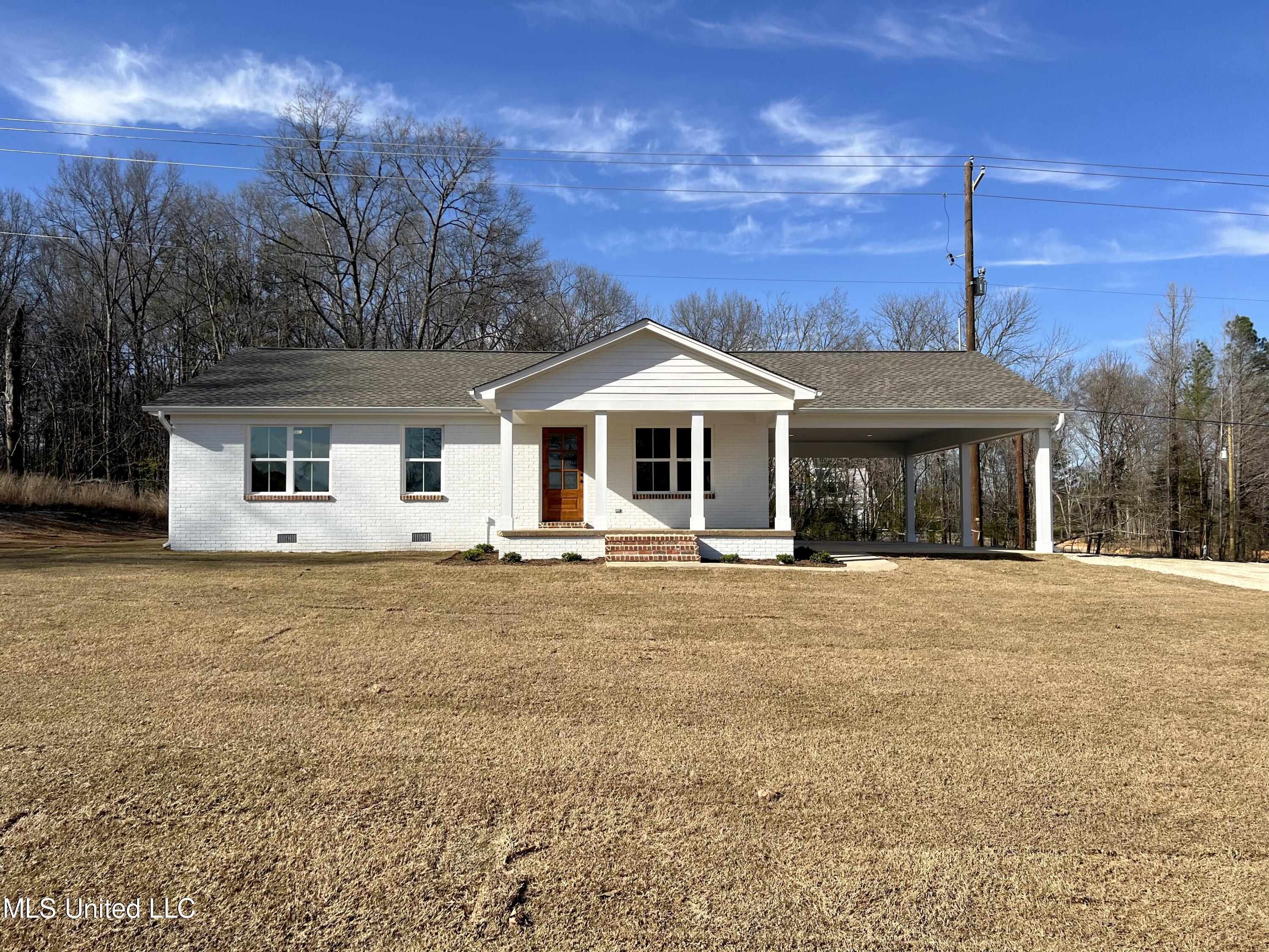 7856 Holly Springs Road Hernando, MS 38632 - Photo 1 of 14 7856 Holly Springs Road