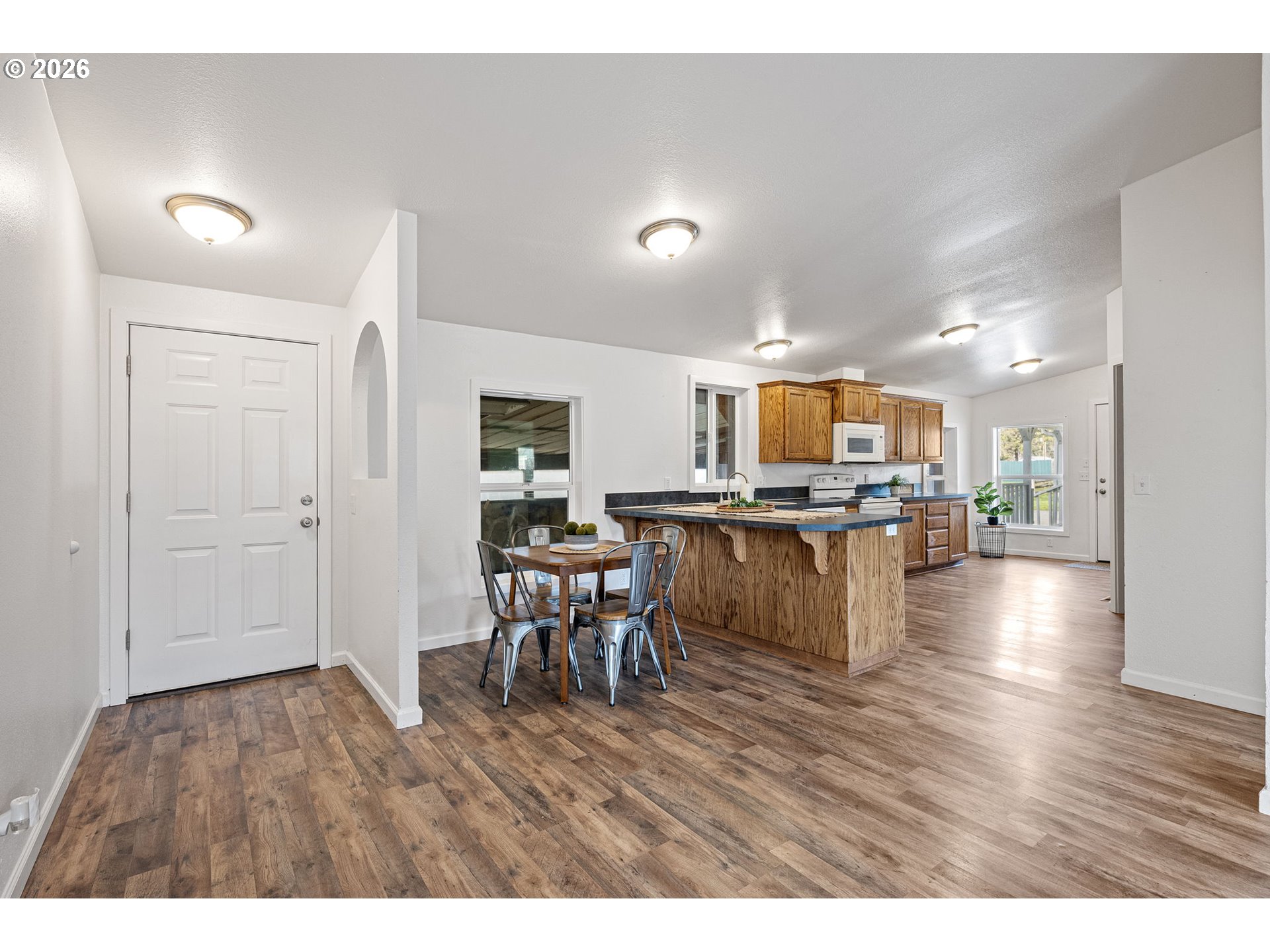 47554 Hansen Street Oakridge, OR 97463 - Photo 11 of 32