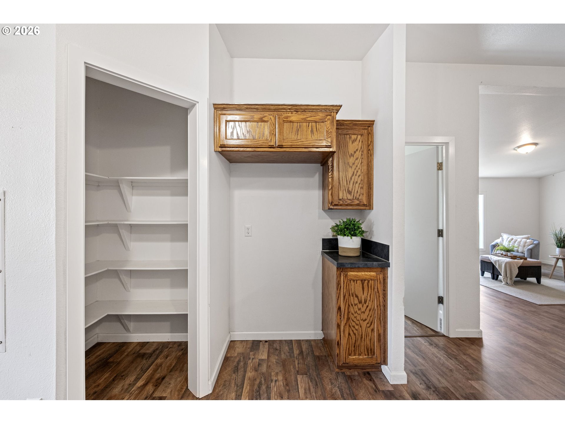 47554 Hansen Street Oakridge, OR 97463 - Photo 15 of 32