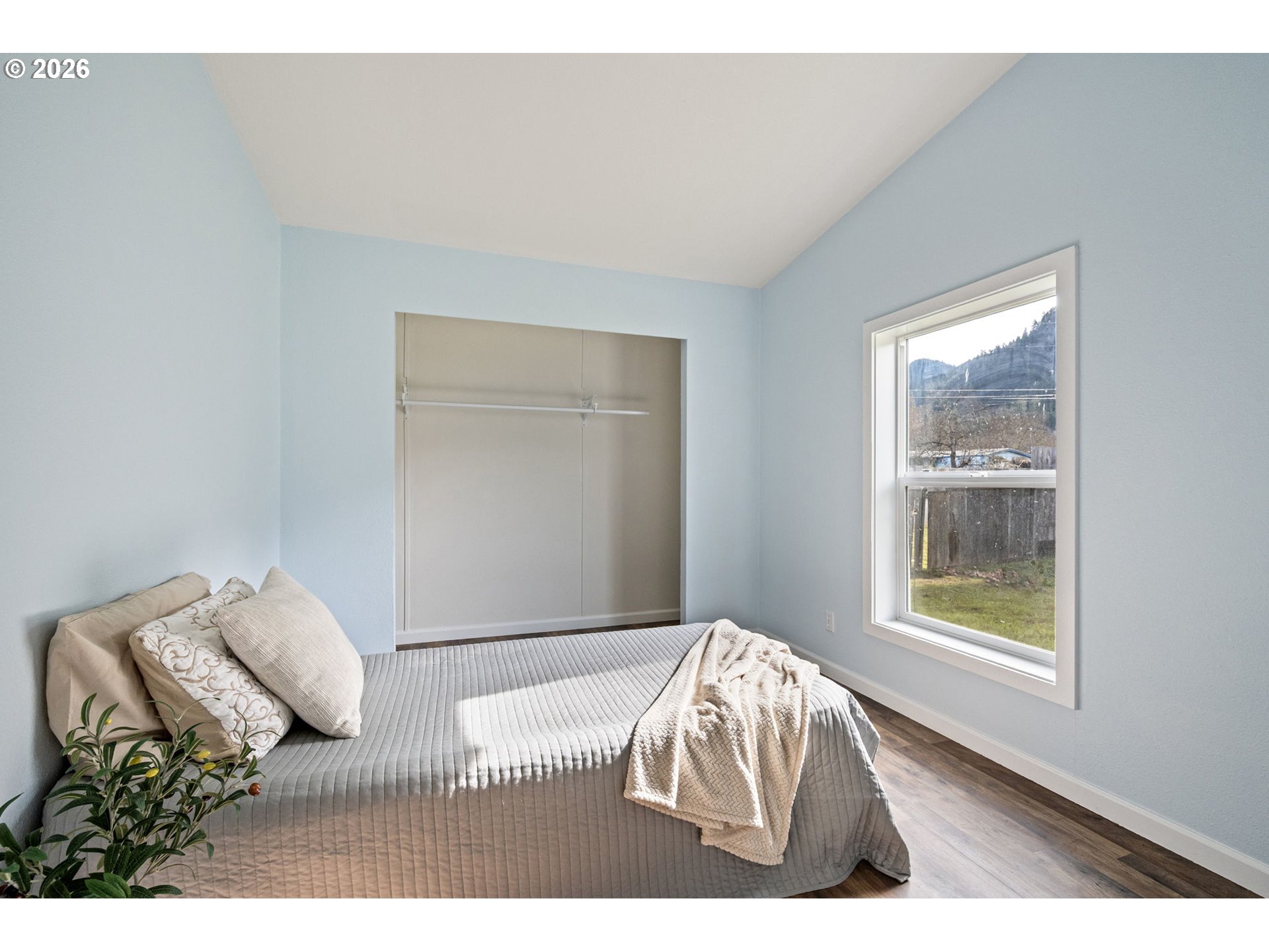 47554 Hansen Street Oakridge, OR 97463 - Photo 22 of 32