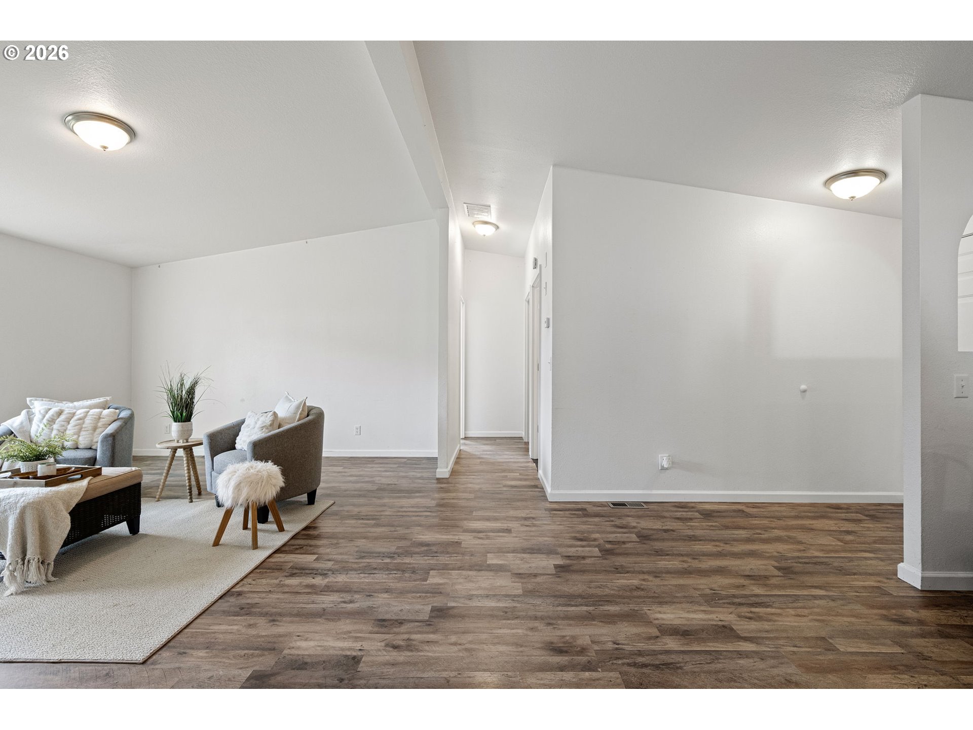 47554 Hansen Street Oakridge, OR 97463 - Photo 8 of 32