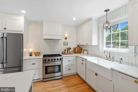 $825,000 | 4301 Agnew Avenue, Alexandria, VA 22309