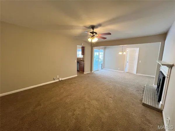 $299,900 | 3615 Dwyer Lane, Florissant, MO 63033