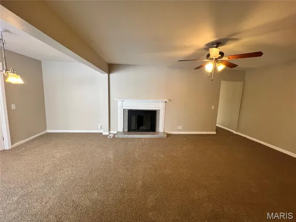 $299,900 | 3615 Dwyer Lane, Florissant, MO 63033