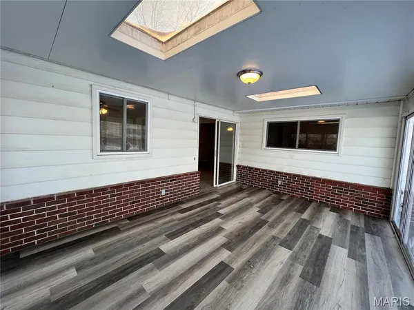 $299,900 | 3615 Dwyer Lane, Florissant, MO 63033