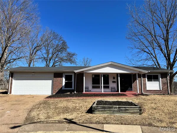 $299,900 | 3615 Dwyer Lane, Florissant, MO 63033