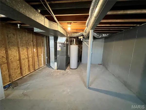 $299,900 | 3615 Dwyer Lane, Florissant, MO 63033