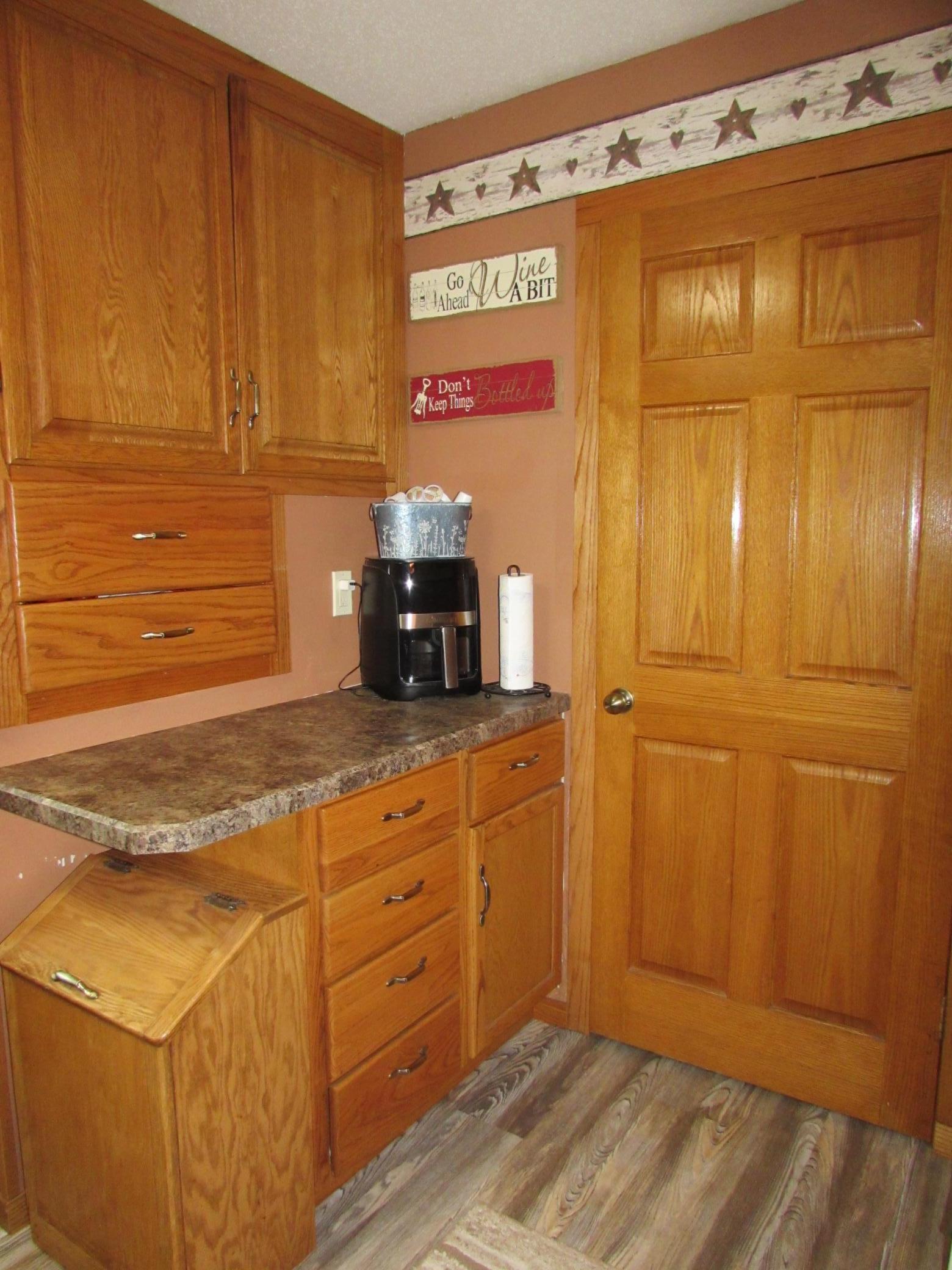 200 Kenzie Street Sherburn, MN 56171 - Photo 10 of 35