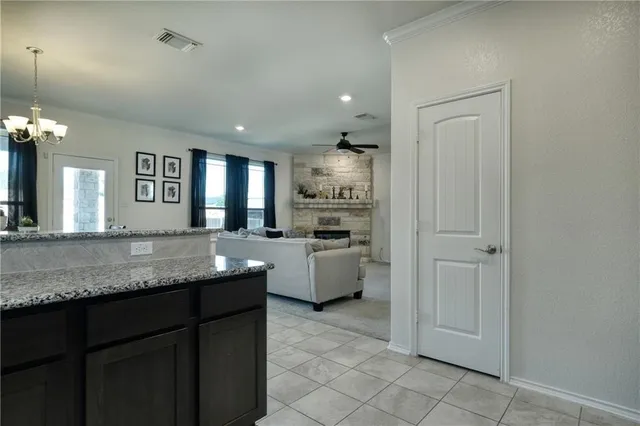 $2,095 | 521 Bradford Lane, Hutto, TX 78634