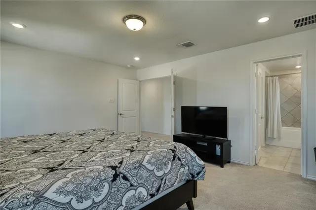 $2,095 | 521 Bradford Lane, Hutto, TX 78634