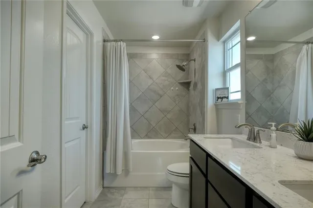 $2,095 | 521 Bradford Lane, Hutto, TX 78634