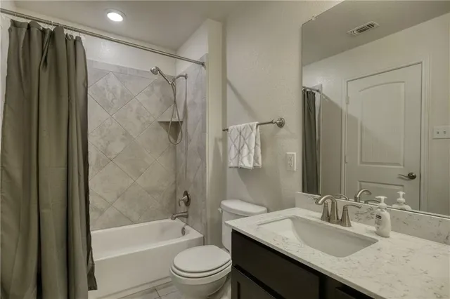 $2,095 | 521 Bradford Lane, Hutto, TX 78634