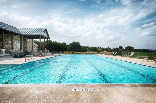 $2,095 | 521 Bradford Lane, Hutto, TX 78634