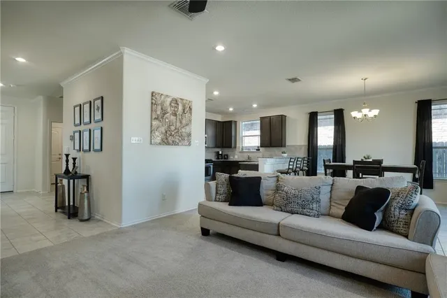 $2,095 | 521 Bradford Lane, Hutto, TX 78634