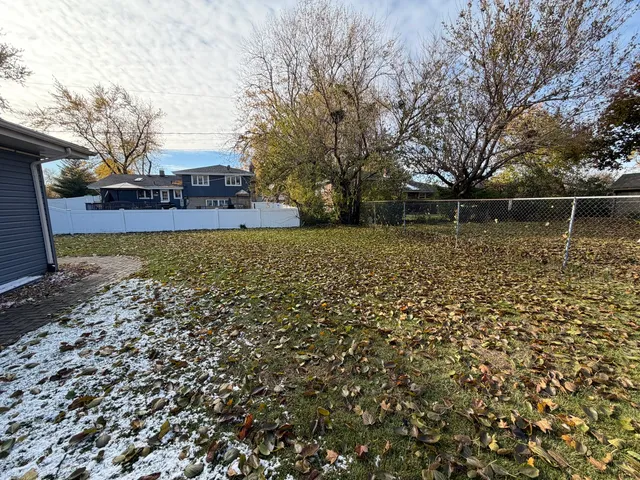 $325,000 | 701 Terry Drive, Joliet, IL 60435