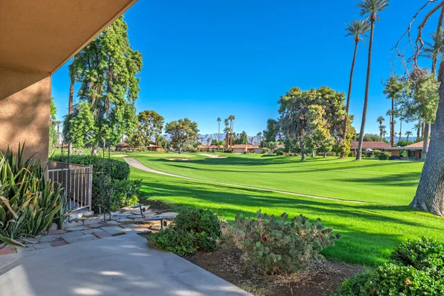 $449,000 | 43 La Cerra Drive, Rancho Mirage, CA 92270