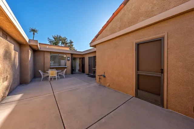 $449,000 | 43 La Cerra Drive, Rancho Mirage, CA 92270