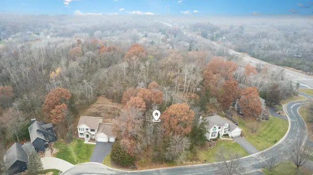 $274,900 | 6250 Mallory Lane, Eden Prairie, MN 55346