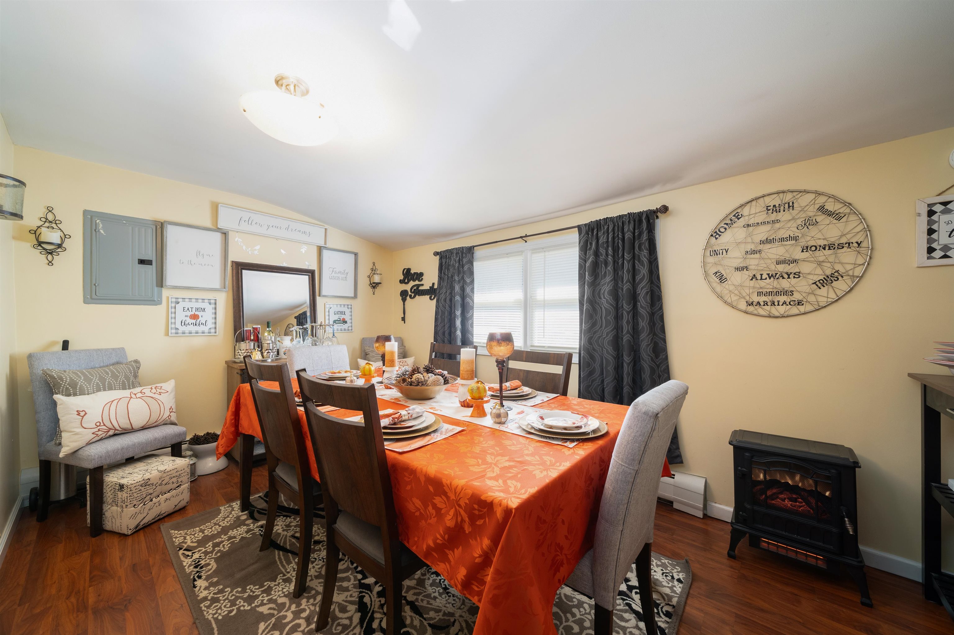 33 South Road Wayne, NJ 07470 - Photo 11 of 22 a view of a dining room with furniture and wooden floor