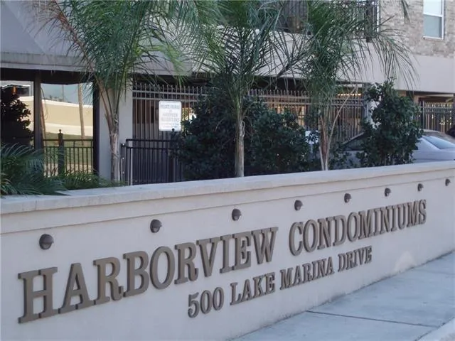 $1,200 | 500 Lake Marina Drive, Unit 209, New Orleans, LA 70124