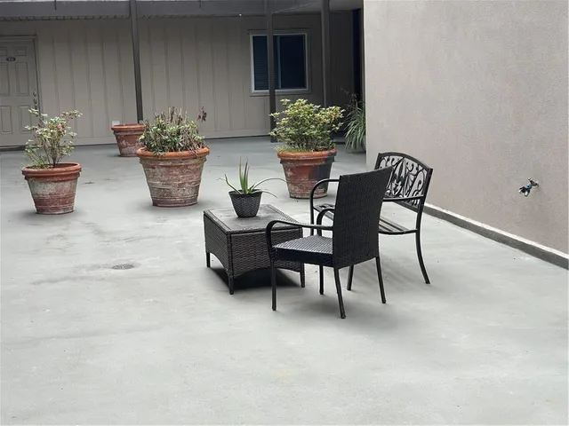 $1,200 | 500 Lake Marina Drive, Unit 209, New Orleans, LA 70124