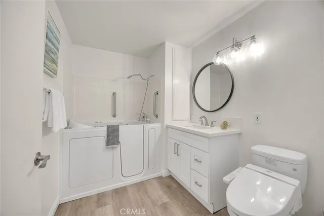 $375,000 | 1501 North Brea Boulevard, Unit 220, Fullerton, CA 92835