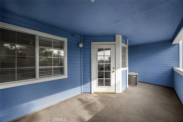 $375,000 | 1501 North Brea Boulevard, Unit 220, Fullerton, CA 92835