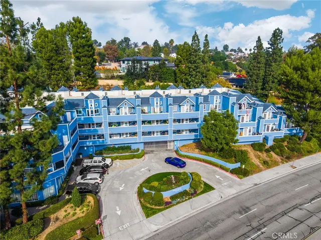 $375,000 | 1501 North Brea Boulevard, Unit 220, Fullerton, CA 92835