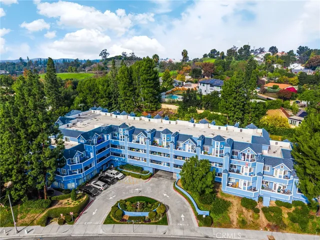 $375,000 | 1501 North Brea Boulevard, Unit 220, Fullerton, CA 92835