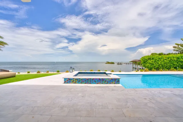 $6,500,000 | 875 50th Street Gulf, Marathon, FL 33050