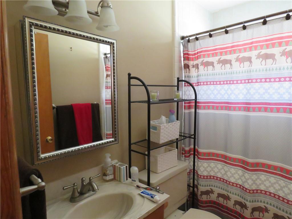 683 Center Road Pittsburgh, PA 15239 - Photo 14 of 20 Gallery Image 14