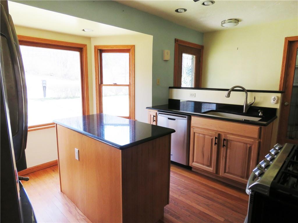 683 Center Road Pittsburgh, PA 15239 - Photo 3 of 20 Gallery Image 3